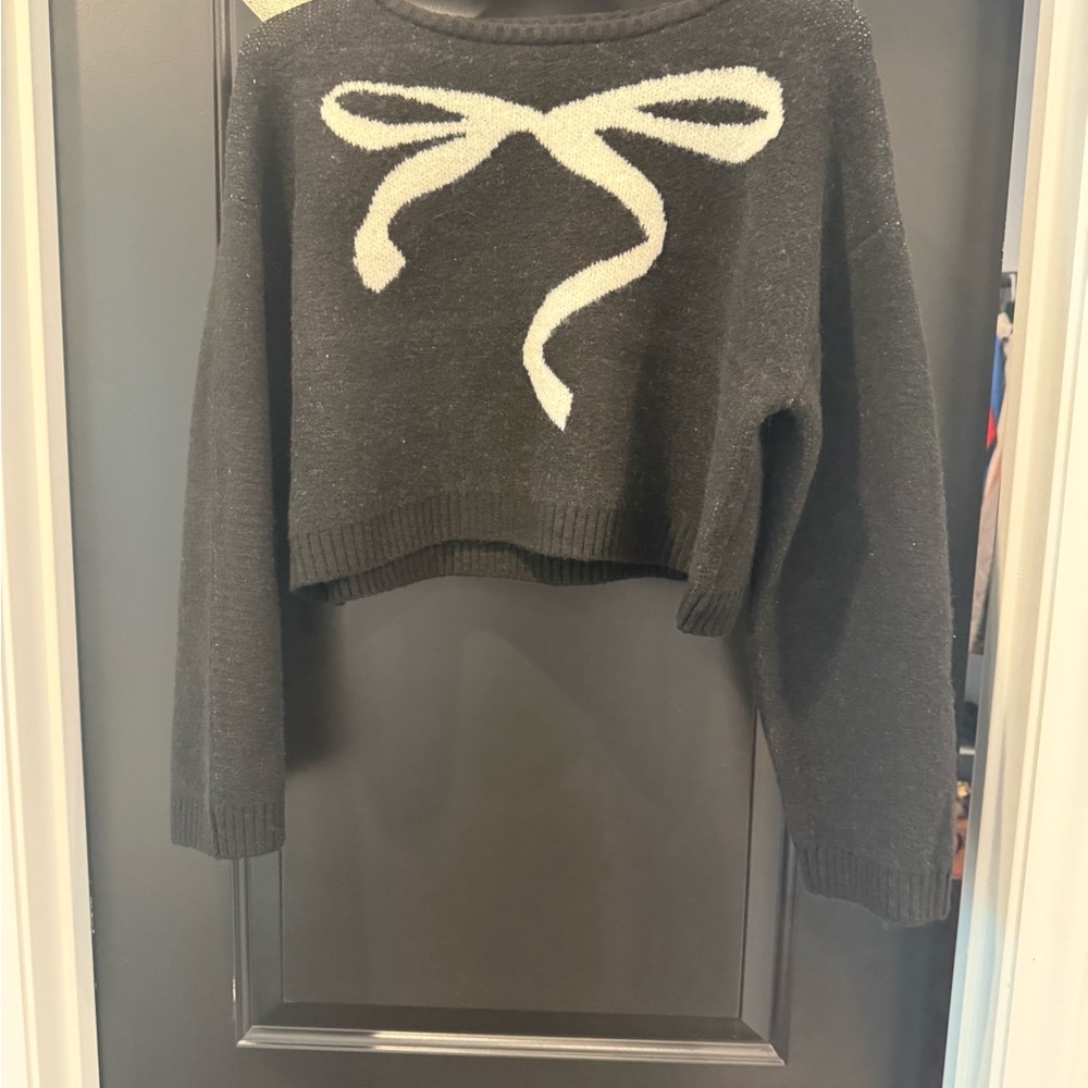Wild Fable Black Sweater with White Bow